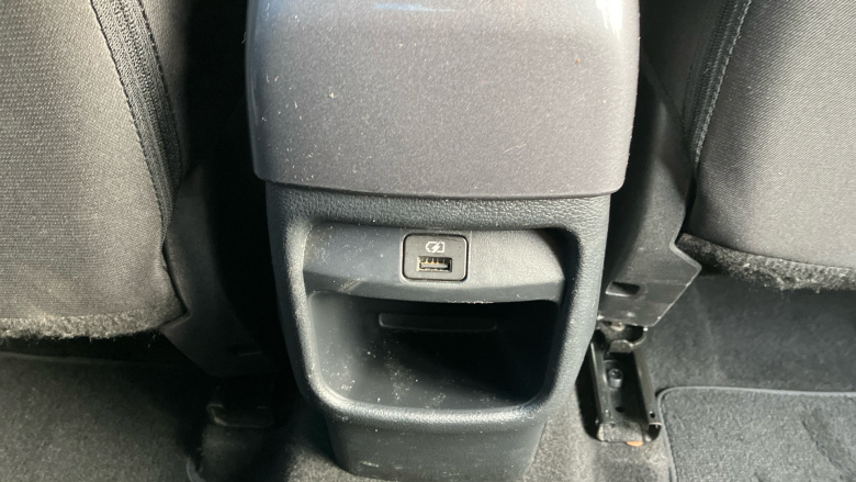 Nissan Juke 1.0 DiG-T 114 N-Connecta 5dr Petrol Hatchback